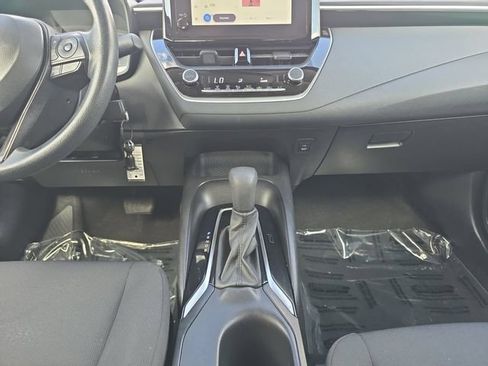 Used 2024 Toyota Corolla LE FWD image 3