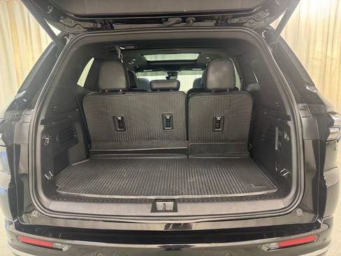 Used 2025 Buick Enclave Avenir w/ Super Cruise Package AWD/4WD image 33