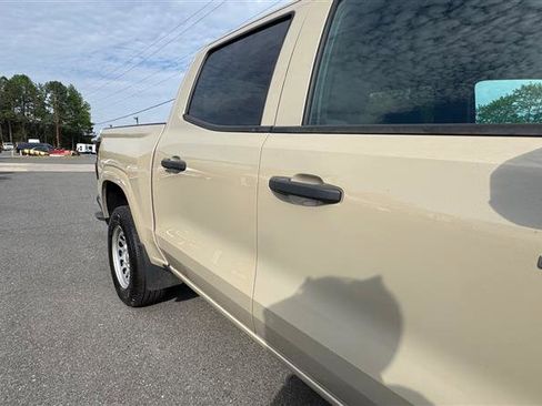 Used 2024 Chevrolet Colorado W/T image 23