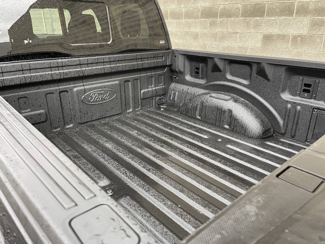 Used 2025 Ford F150 Raptor w/ Equipment Group 803A Raptor R AWD/4WD image 7