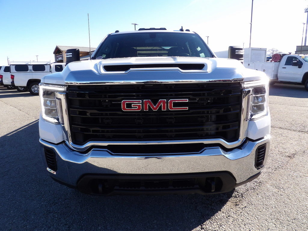 Used 2021 GMC Sierra 3500 4x4 Crew Cab w/ Convenience Package image 12