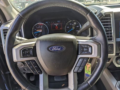Used 2017 Ford F250 Lariat w/ Chrome Package image 25
