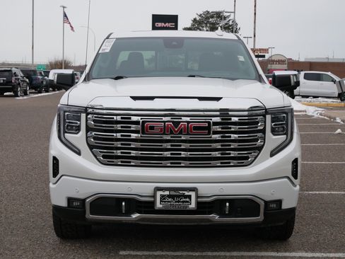 Used 2023 GMC Sierra 1500 Denali w/ Denali Reserve Package image 4