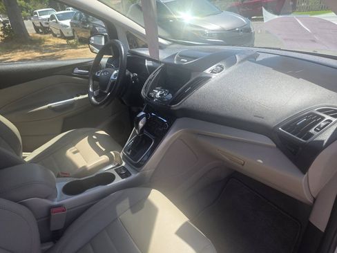 Used 2014 Ford C-MAX SEL w/ Equipment Group 302A FWD image 11