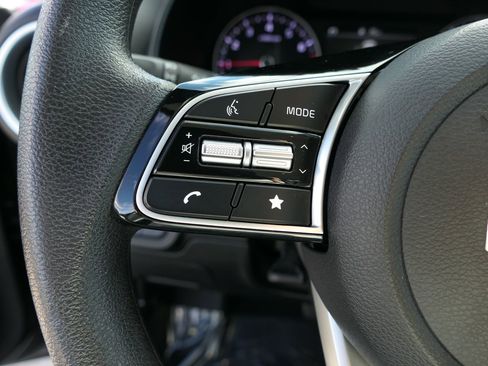 Used 2024 Kia Forte LXS w/ LXS Technology Package image 14