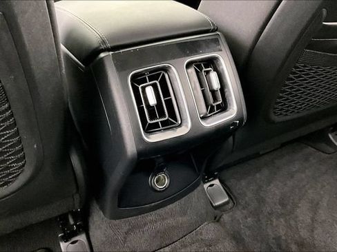 Certified 2026 Kia Sorento LX FWD image 9