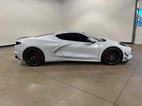 Used 2021 Chevrolet Corvette Stingray Preferred Cpe w/ Battery Protection Package image 2