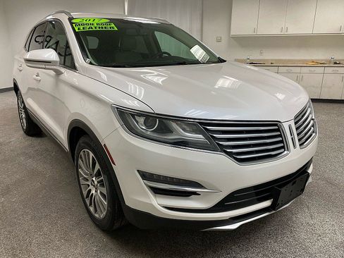 Used 2017 Lincoln MKC Reserve image 3