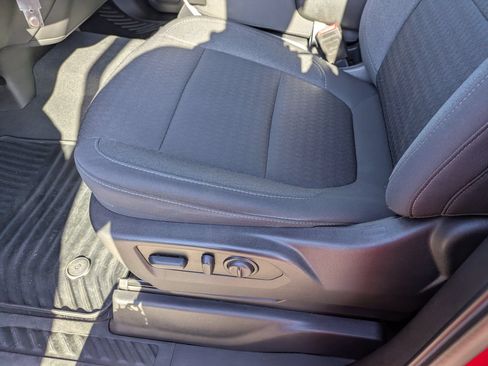 Used 2022 Chevrolet Silverado 1500 Custom Trail Boss w/ Safety Confidence Package AWD/4WD image 13