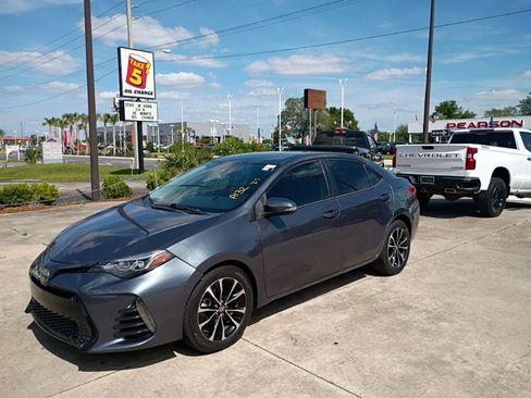 Used 2019 Toyota Corolla SE image 6