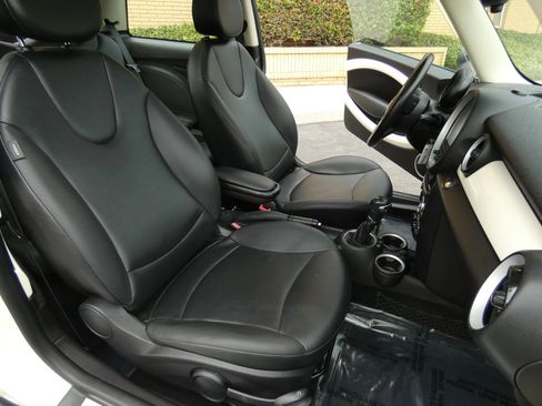 Used 2013 MINI Cooper Hardtop image 25