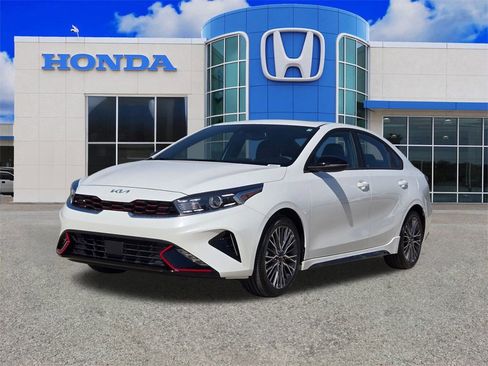 Used 2024 Kia Forte GT-Line w/ GT-Line Premium Package image 7