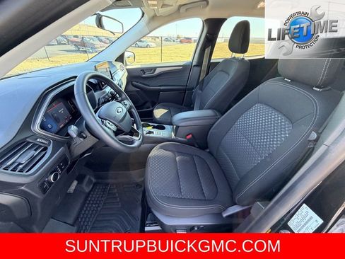 Used 2024 Ford Escape Active w/ Cold Weather Package image 18