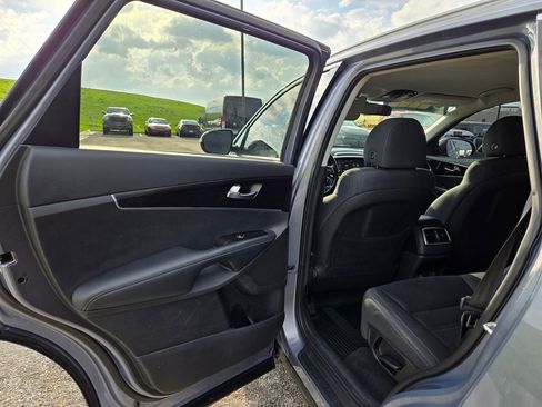 Used 2020 Kia Sorento LX w/ LX I4 Convenience Package image 25