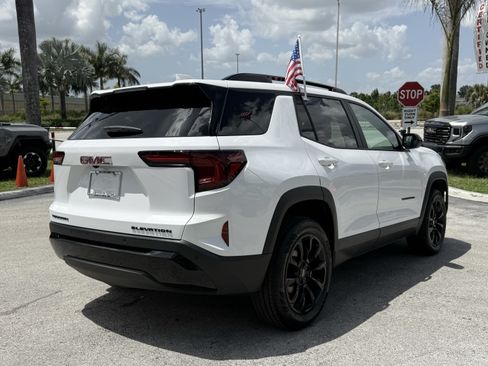 Used 2026 GMC Terrain Elevation w/ Elevation Premium Package FWD image 5