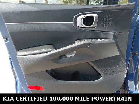Certified 2024 Kia Sorento S image 21