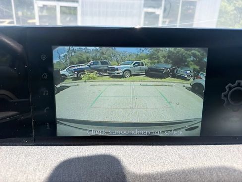 Used 2025 Nissan Kicks SV FWD image 10
