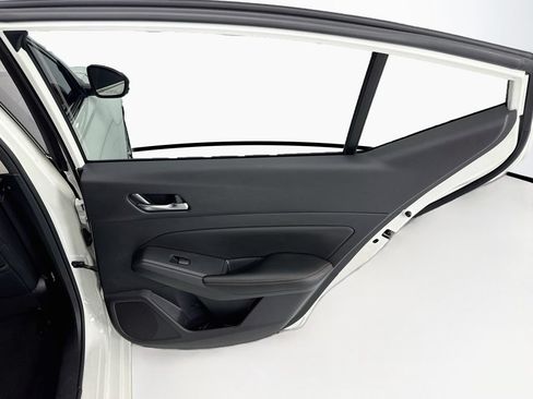 Used 2022 Nissan Altima 2.5 SR w/ Midnight Edition Package FWD image 25