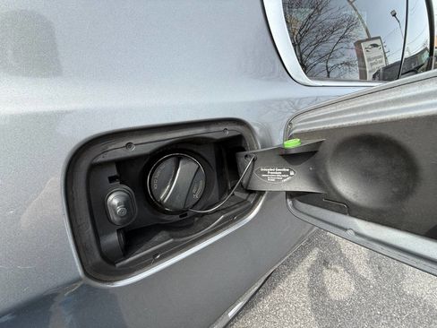 Used 2011 BMW 328i Coupe image 12