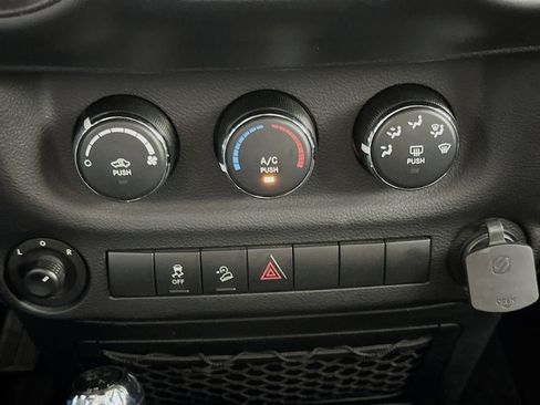 Used 2017 Jeep Wrangler Unlimited Sport w/ Quick Order Package 24S image 21