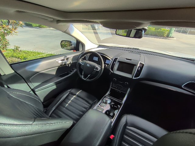 Used 2019 Ford Edge SEL w/ Cold Weather Package AWD/4WD image 5