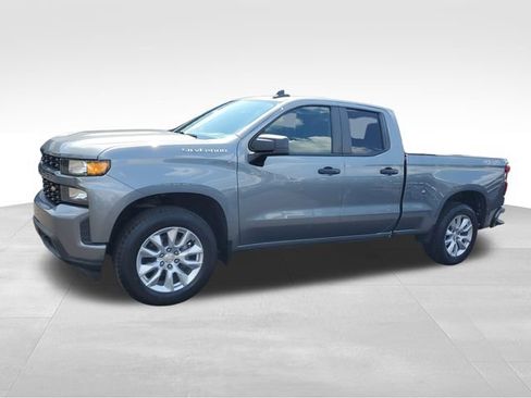 Used 2022 Chevrolet Silverado 1500 Custom w/ Safety Confidence Package AWD/4WD image 7