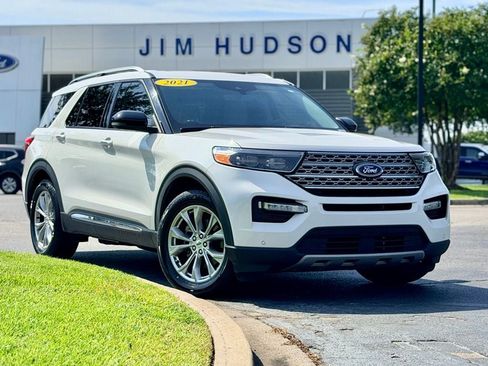 Certified 2021 Ford Explorer Limited w/ Equipment Group 301A RWD image 2