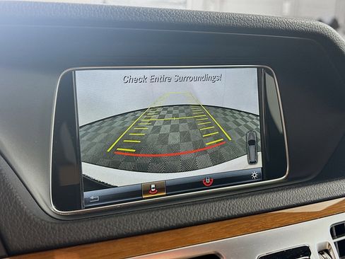 Used 2016 Mercedes-Benz E 350 4MATIC Wagon image 23