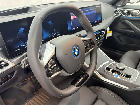 Used 2026 BMW i4 xDrive40 AWD/4WD image 4