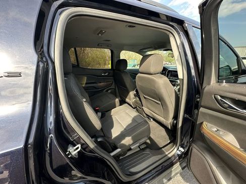 Used 2021 GMC Acadia SLE w/ Driver Convenience Package image 17