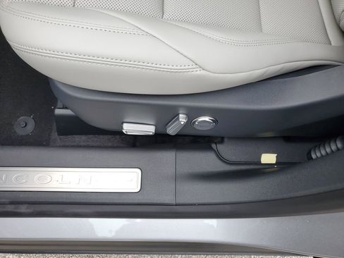 New 2026 Lincoln Nautilus Premier AWD/4WD image 21