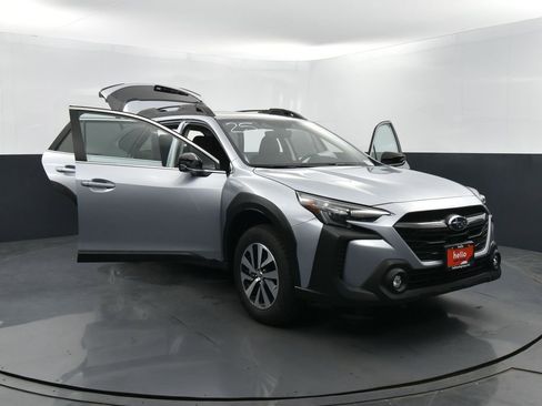 New 2025 Subaru Outback Premium image 35