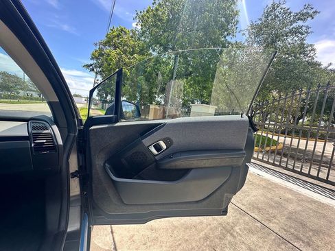 Used 2016 BMW i3 w/ Range Extender image 18