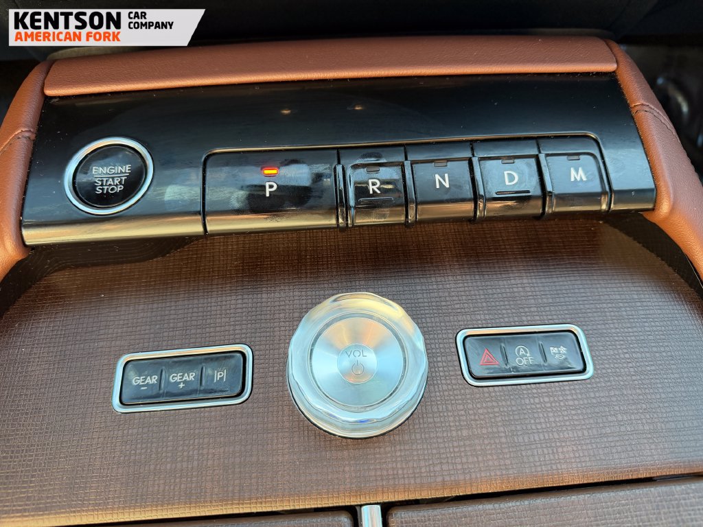 Used 2025 Lincoln Navigator Reserve AWD/4WD image 24