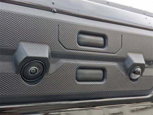 Used 2024 GMC Sierra 3500 Denali Ultimate image 29