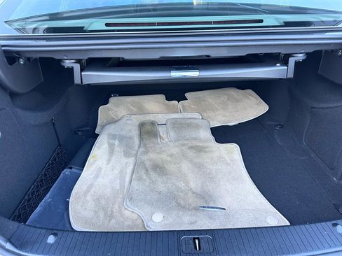 Used 2014 Mercedes-Benz E 350 Sedan image 41