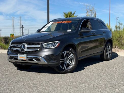 Used 2021 Mercedes-Benz GLC 300 image 2