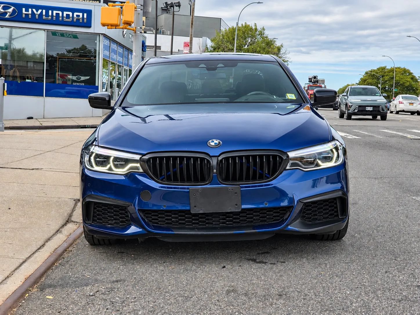 Used 2019 BMW M550i xDrive w/ Premium Package 2 AWD/4WD image 3