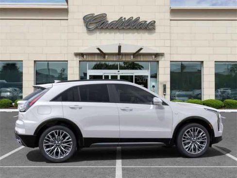 Used 2024 Cadillac XT4 Sport image 31