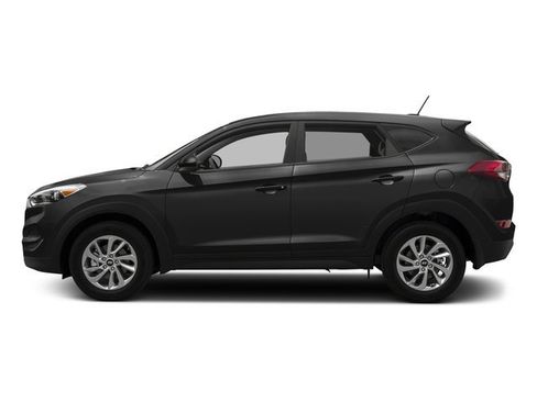 Used 2017 Hyundai Tucson SE image 3