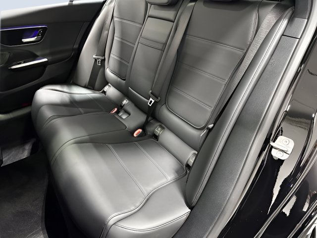 Used 2026 Mercedes-Benz C 300 4MATIC Sedan image 22