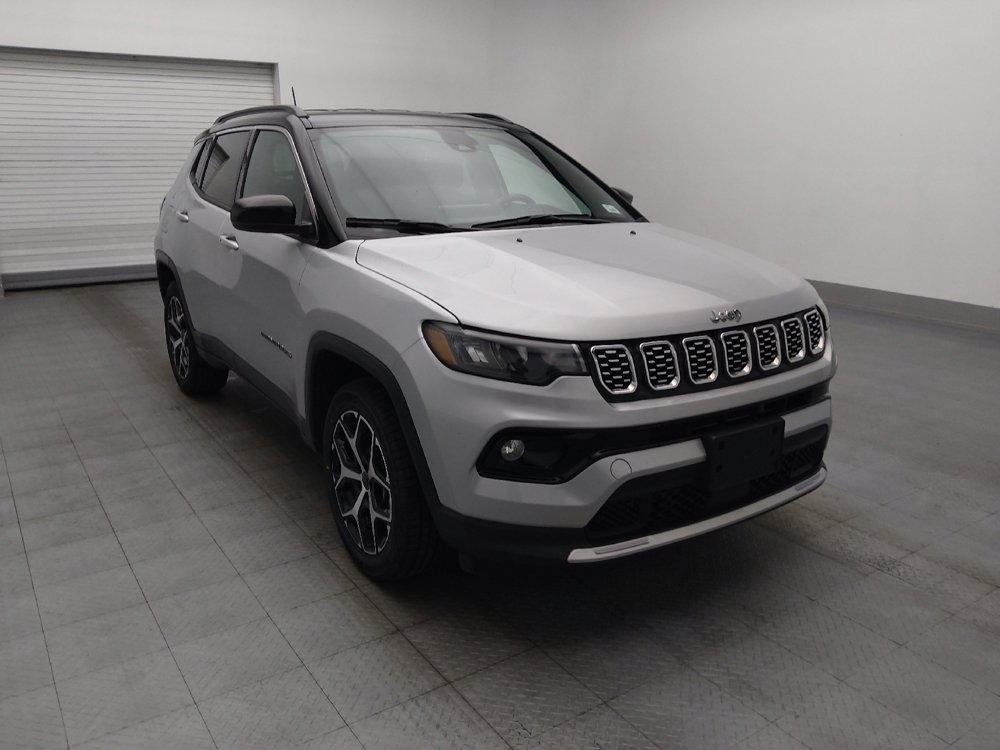 Used 2025 Jeep Compass Limited AWD/4WD image 13