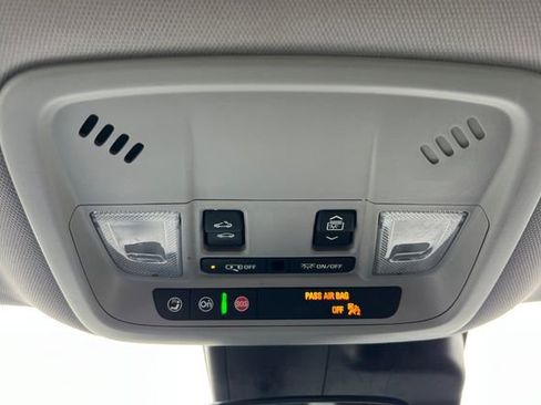 Used 2023 Chevrolet Malibu LT FWD image 38