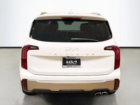 New 2025 Kia Telluride S image 6