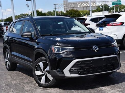 Used 2025 Volkswagen Taos S AWD/4WD image 2