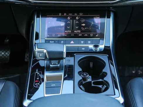 Used 2023 Audi Q7 Premium Plus w/ Premium Plus Package image 14