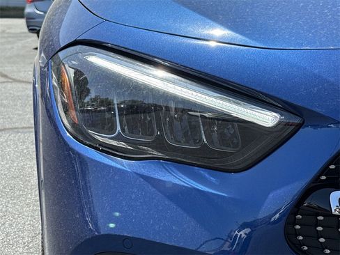 Certified 2025 Mercedes-Benz GLA 250 image 9