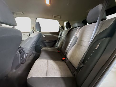 Used 2023 Nissan Rogue SV AWD/4WD image 25