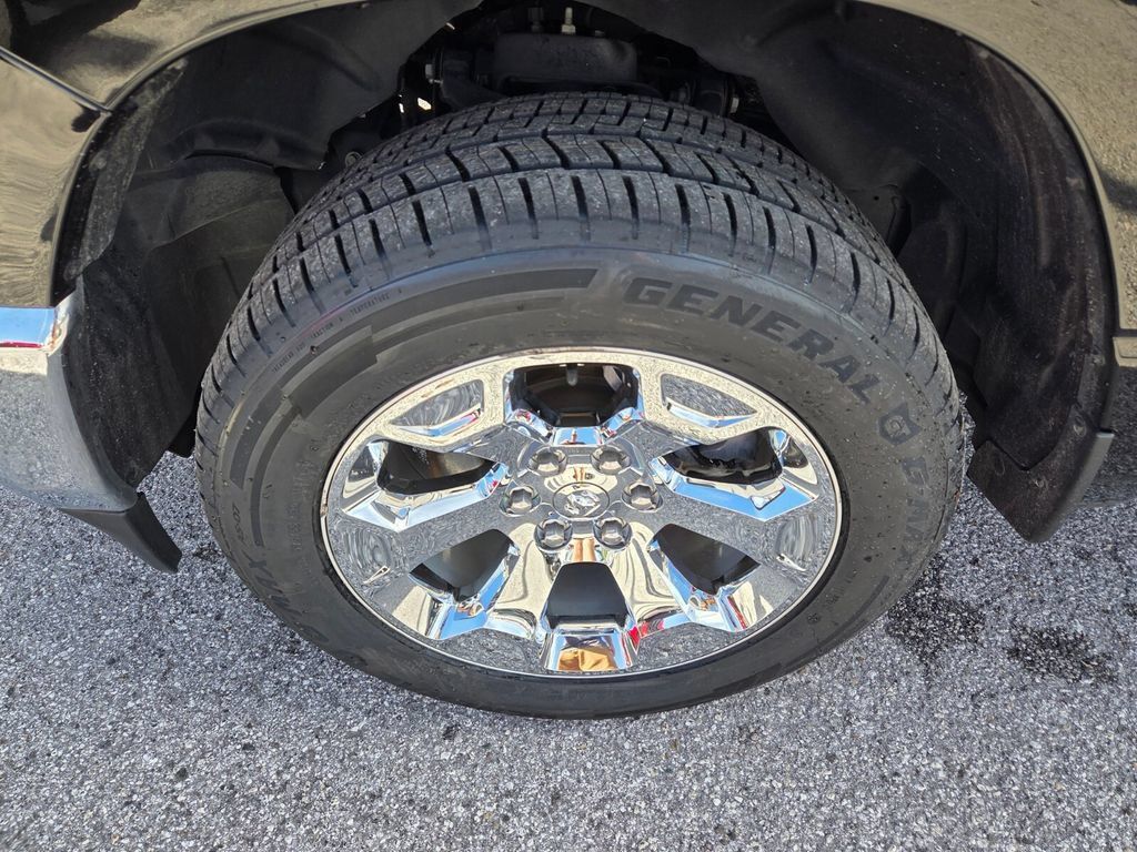 Used 2022 RAM 1500 Big Horn AWD/4WD image 21