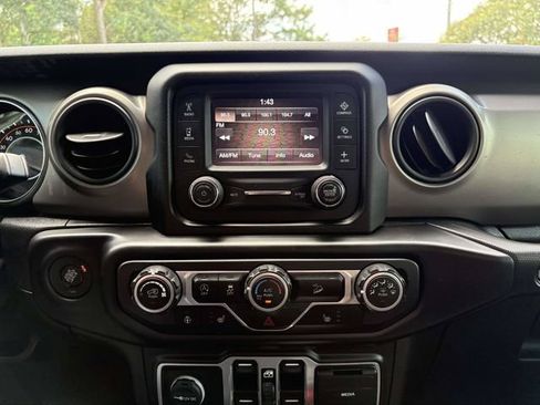 Used 2020 Jeep Wrangler Unlimited Sport AWD/4WD image 13
